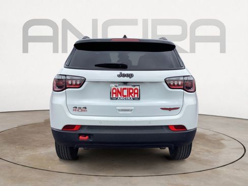 Used 2023 Jeep Compass Trailhawk AWD/4WD image 13