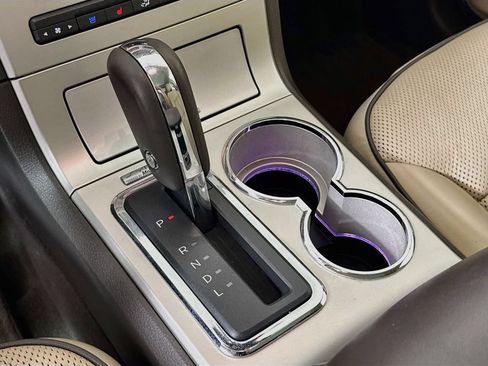 Used 2009 Lincoln MKX AWD image 20