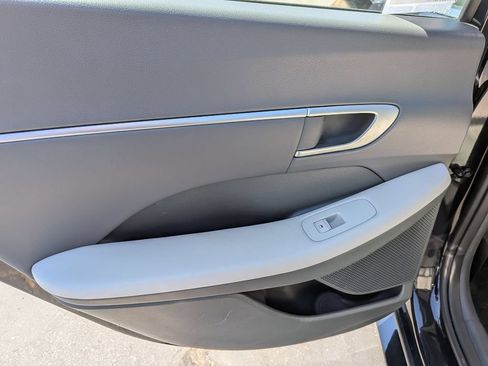 Used 2025 Hyundai Sonata SEL FWD image 26