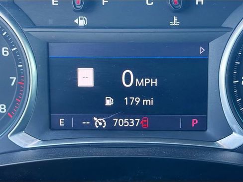 Used 2021 Chevrolet Traverse Premier image 43