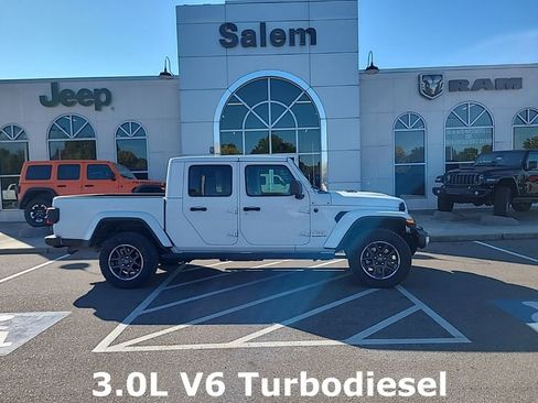 Used 2021 Jeep Gladiator Overland w/ LED Lighting Group AWD/4WD image 1