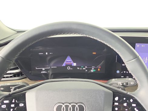 Certified 2025 Audi Q5 Premium w/ Convenience Package AWD/4WD image 23
