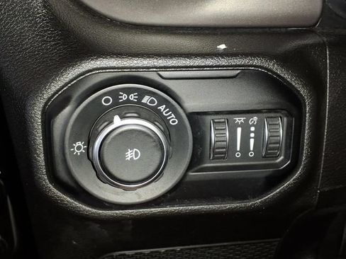 Used 2020 Jeep Wrangler Unlimited Sport AWD/4WD image 12