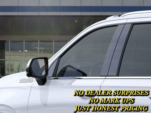 New 2026 Chevrolet Suburban High Country w/ LPO, Illumination Package AWD/4WD image 12