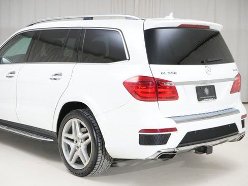 Used 2016 Mercedes-Benz GL 550 4MATIC image 25