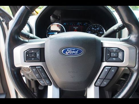 Used 2020 Ford F350 Platinum image 15