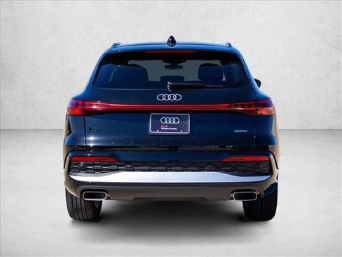 Certified 2025 Audi Q5 Premium w/ Convenience Package AWD/4WD image 6