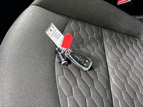 Used 2020 Chevrolet Equinox LT image 10