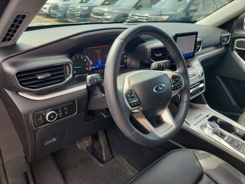 Certified 2024 Ford Explorer XLT w/ Equipment Group 202A AWD/4WD image 13