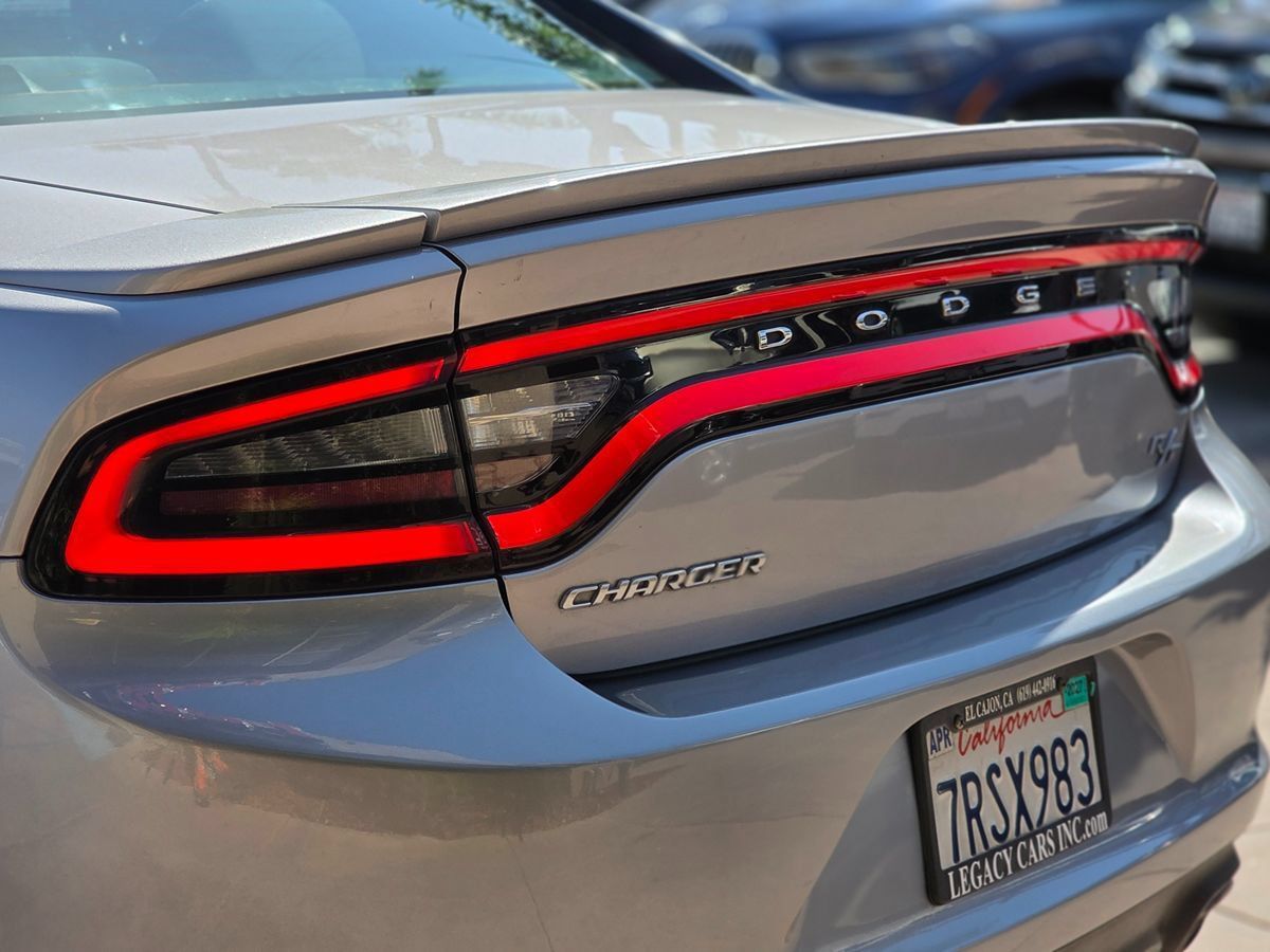 Used 2016 Dodge Charger R/T RWD image 10