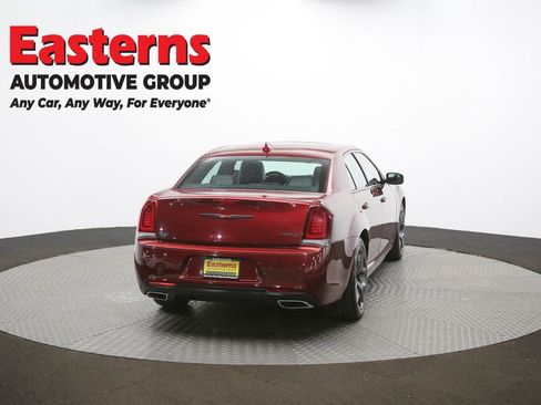 Used 2023 Chrysler 300 S image 40