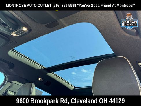 Used 2022 Volvo XC40 T5 R-Design w/ Climate Package image 33