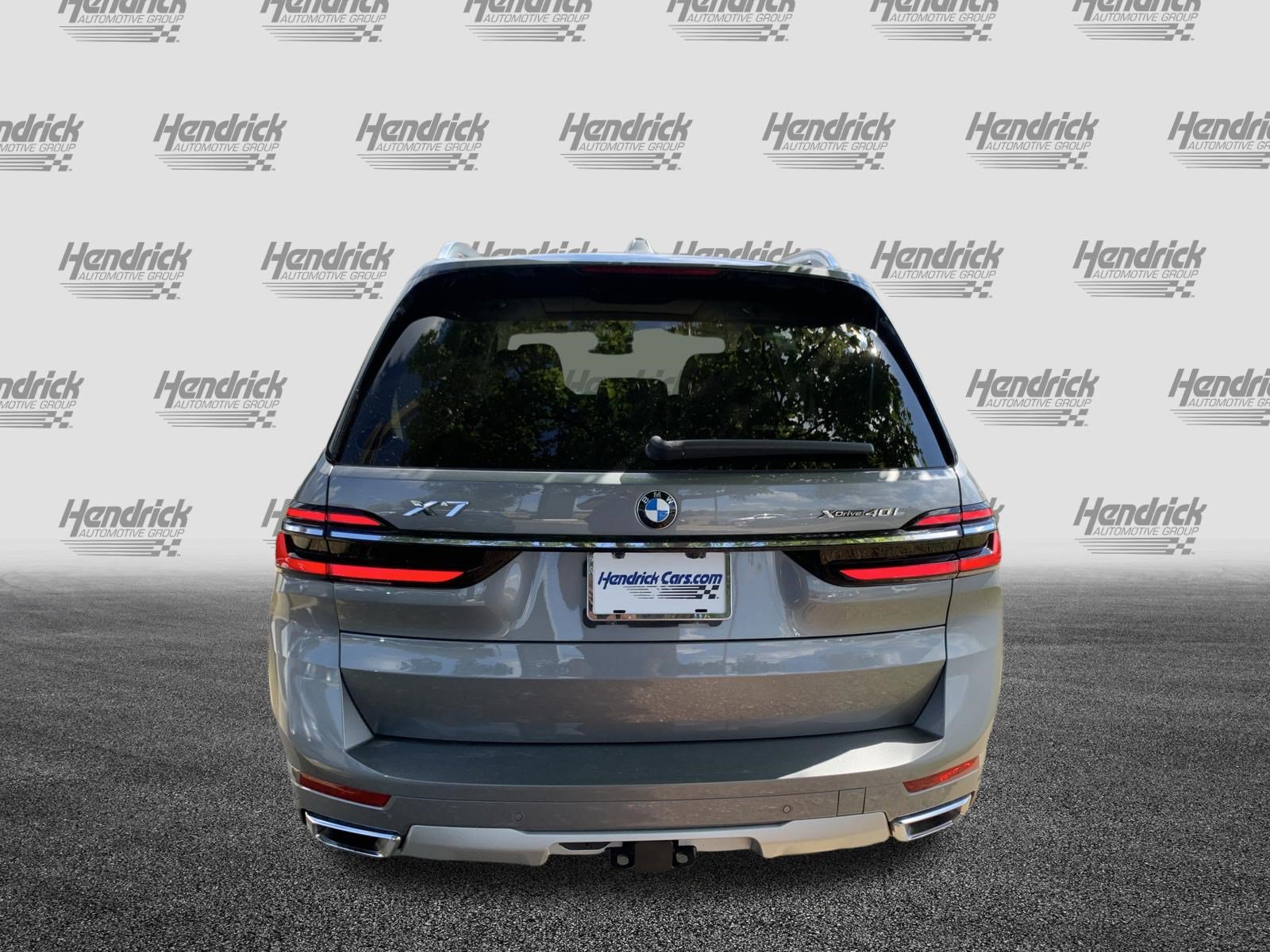 Used 2023 BMW X7 xDrive40i w/ Premium Package AWD/4WD image 9