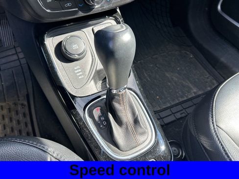 Used 2018 Jeep Compass Limited AWD/4WD image 12