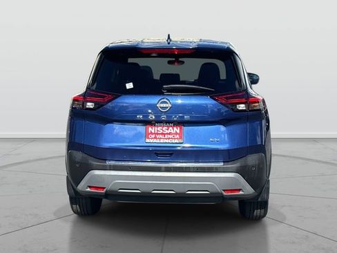Certified 2023 Nissan Rogue SV image 4
