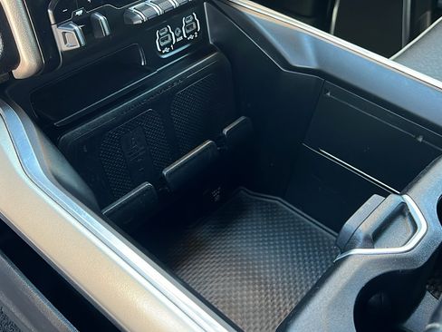 Used 2022 RAM 3500 Laramie image 21