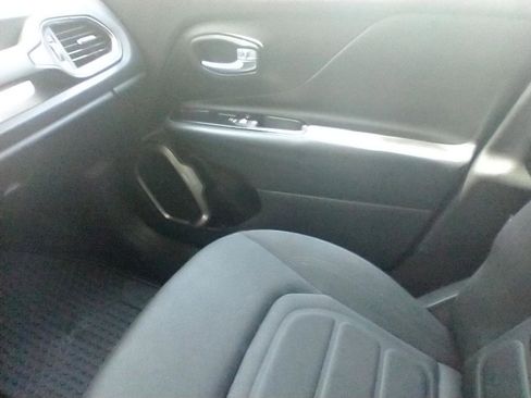 Used 2022 Jeep Renegade Latitude w/ Convenience Group image 22