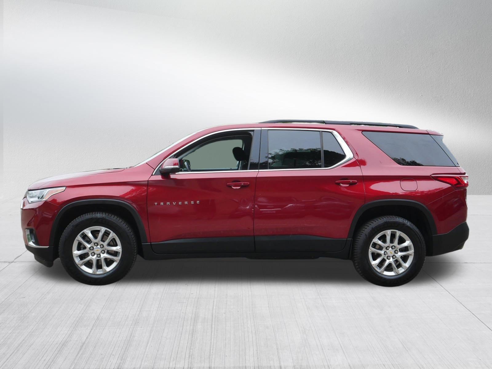 Used 2021 Chevrolet Traverse LT w/ LPO, Floor Liner Package AWD/4WD image 4