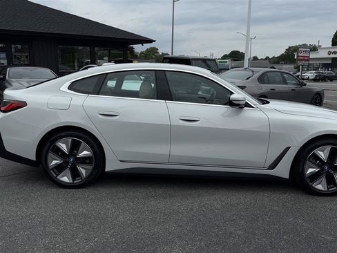 Used 2023 BMW i4 eDrive35 w/ Premium Package RWD image 19