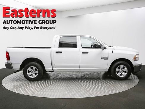 Used 2023 RAM 1500 Classic SLT w/ Trailer & Traction Group image 4