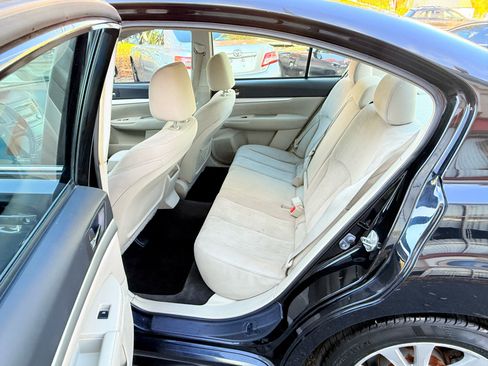 Used 2013 Subaru Legacy 2.5i Premium image 29