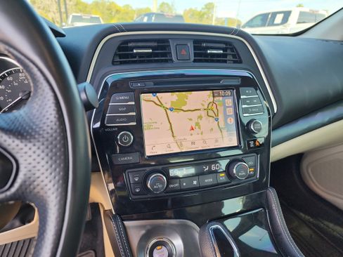 Used 2021 Nissan Maxima Platinum w/ Sport Mat Group image 17