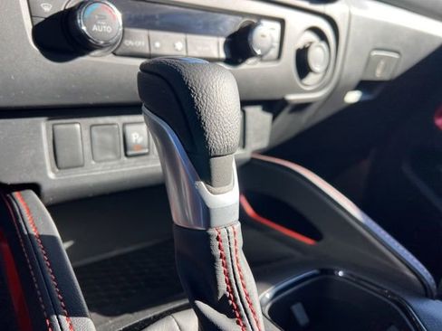 Used 2025 Nissan Frontier PRO-4X w/ Tow Package image 24