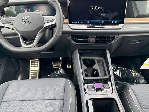 New 2026 Volkswagen Tiguan SEL R-Line image 19