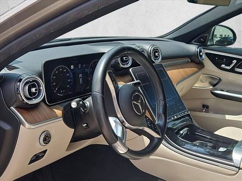 Used 2023 Mercedes-Benz C 300 Sedan image 9