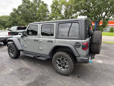 Used 2023 Jeep Wrangler Unlimited Rubicon 4xe w/ Cold Weather Group AWD/4WD image 8