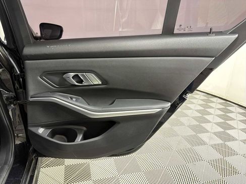 Used 2019 BMW 330i Sedan w/ Convenience Package RWD image 14