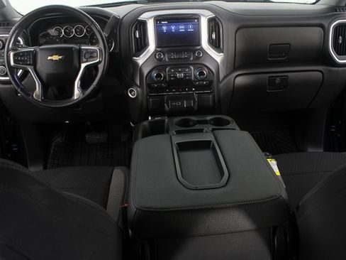 Used 2021 Chevrolet Silverado 1500 LT image 9