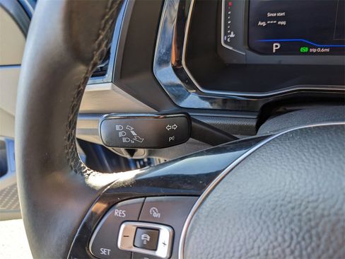 Used 2019 Volkswagen Jetta SEL Premium image 31