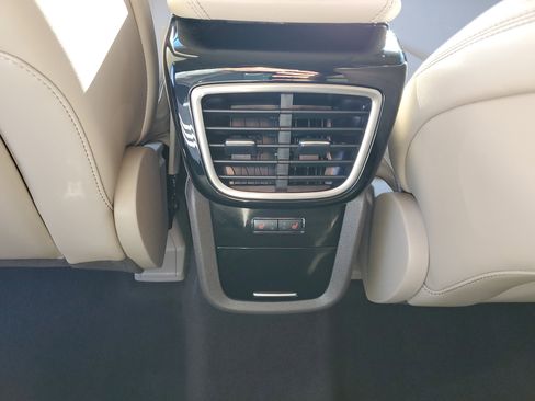 Used 2023 Lincoln Nautilus Reserve w/ Luxury Package image 19