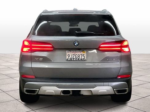 Used 2024 BMW X5 xDrive50e w/ Premium Package image 7