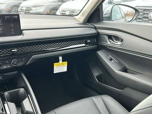 New 2025 Honda Accord EX-L image 24