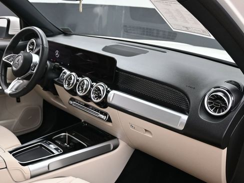 Used 2024 Mercedes-Benz EQB 300 4MATIC w/ Winter Package image 38