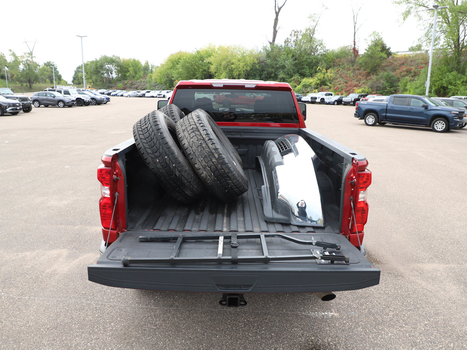 Used 2022 Chevrolet Silverado 2500 LT w/ Convenience Package AWD/4WD image 14
