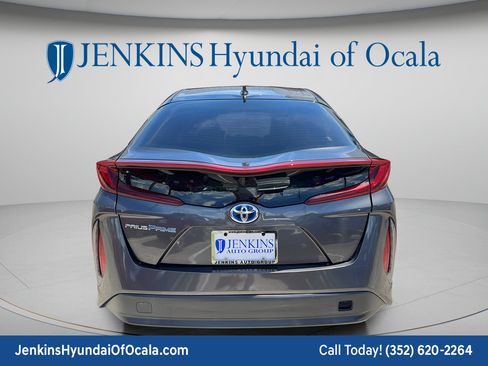 Used 2019 Toyota Prius Prime Plus FWD image 4
