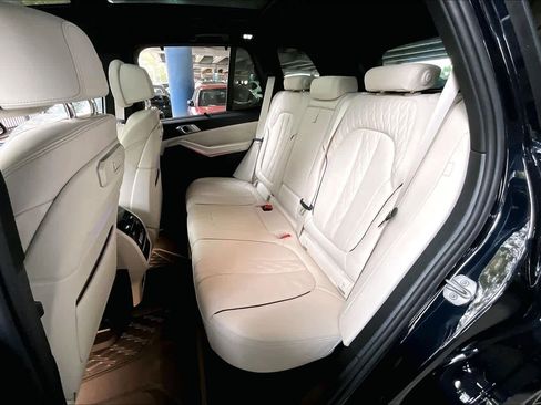 Used 2025 BMW X5 M60i w/ Executive Package image 19