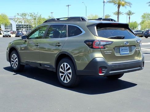 Used 2021 Subaru Outback Premium AWD/4WD image 5