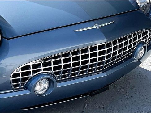 Used 2005 Ford Thunderbird 50th Anniversary image 30