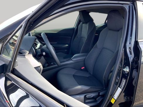 Used 2020 Toyota C-HR LE FWD image 8