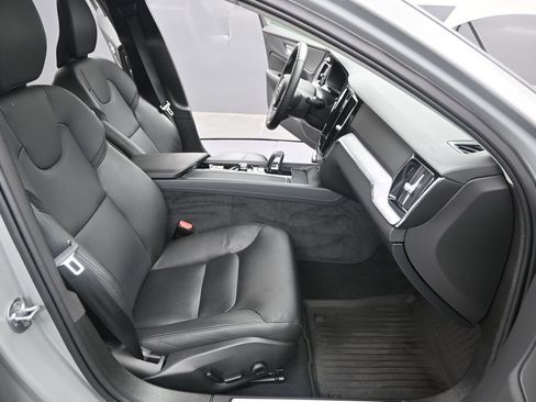 Used 2024 Volvo S60 B5 Core w/ Climate Package FWD image 28