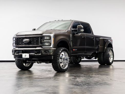 Used 2024 Ford F350 King Ranch w/ Chrome Package AWD/4WD image 7