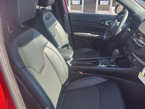 New 2026 Jeep Compass Latitude w/ Quick Order Package 29K image 4