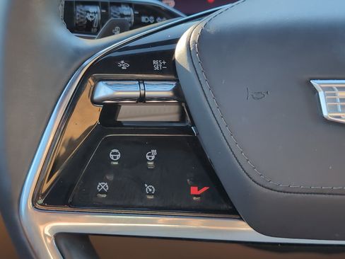 New 2025 Cadillac Escalade IQ Sport 2 w/ LPO, ONYX Package image 22