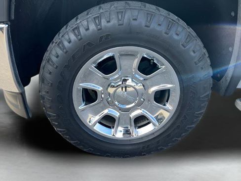 Used 2014 GMC Sierra 1500 SLE w/ SLE Preferred Package image 16