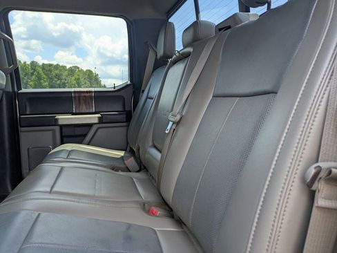 Used 2019 Ford F150 Lariat AWD/4WD image 13