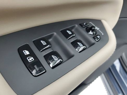 Certified 2026 Volvo XC90 B6 Plus w/ Protection Package Premier image 21